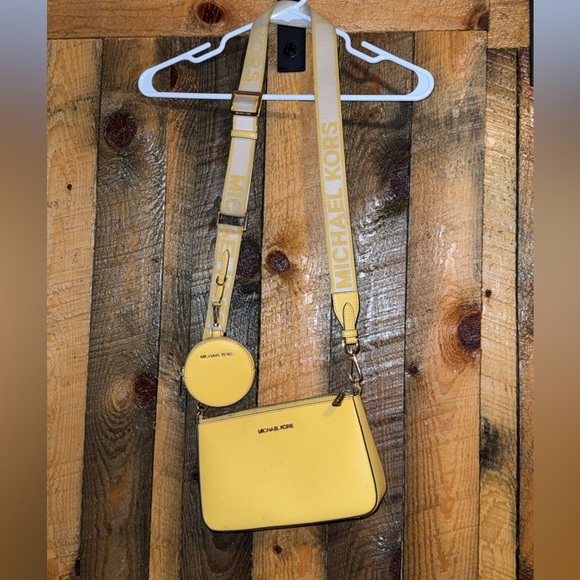 MK Yellow Crossbody - Picture 1 of 3